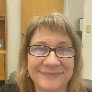 Meet your Posher, Deborah